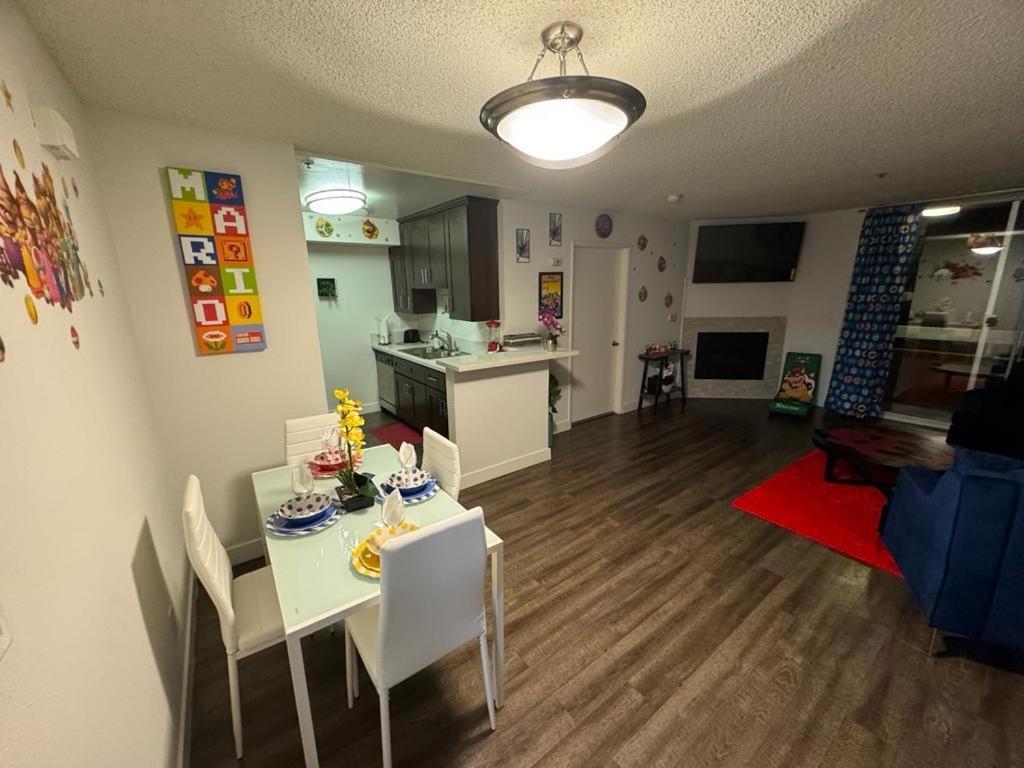 Mario, Harry Potter, Disney & Not Themed Loft Universal Studios 10Min Loft Apartment Лос-Анджелес Экстерьер фото