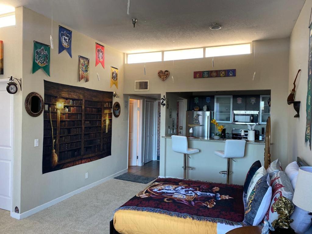 Mario, Harry Potter, Disney & Not Themed Loft Universal Studios 10Min Loft Apartment Лос-Анджелес Экстерьер фото