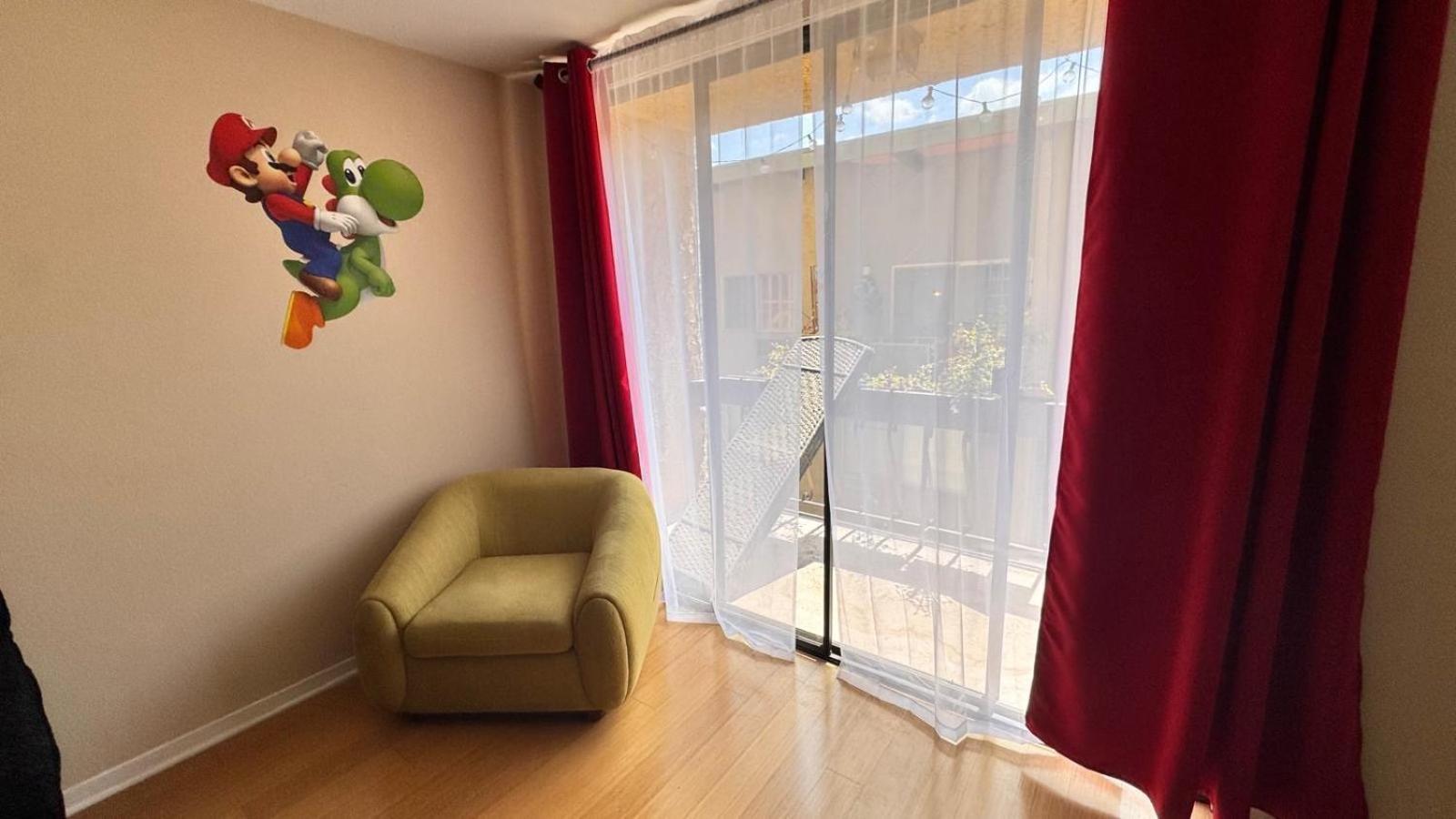 Mario, Harry Potter, Disney & Not Themed Loft Universal Studios 10Min Loft Apartment Лос-Анджелес Экстерьер фото